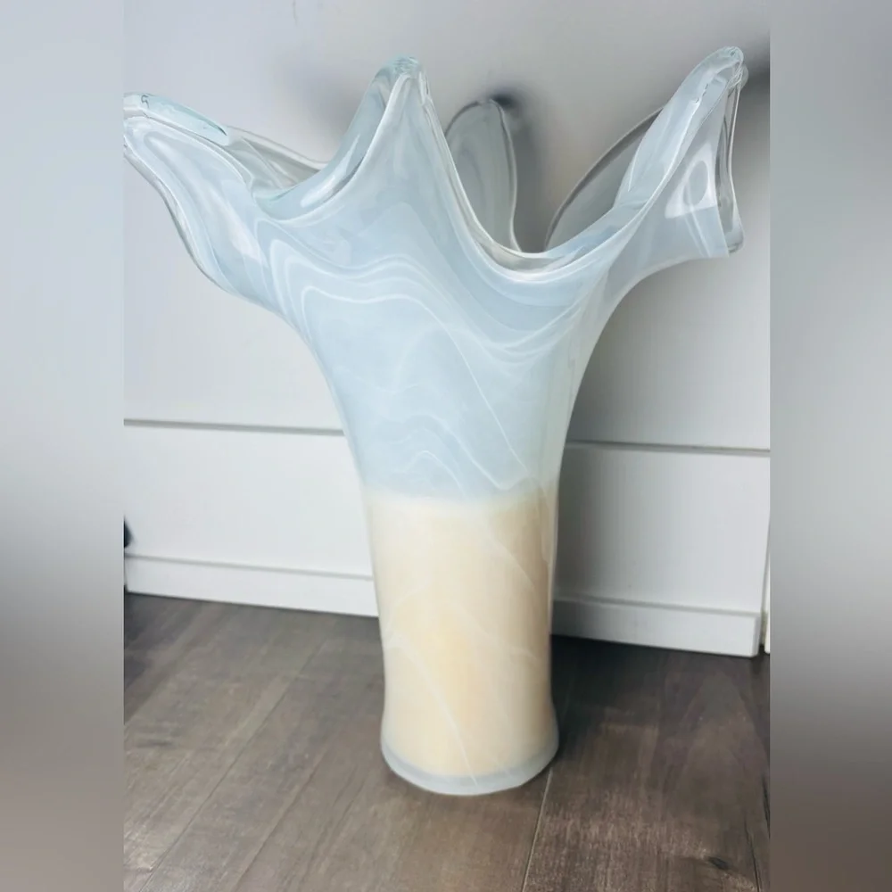 Murano Beautiful Swirled Glass Vase with Large Vanilla Scented Three-Wick Candle - Picture 2 of 4